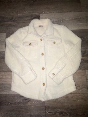 SO Cream Sherpa Button-Up Jacket